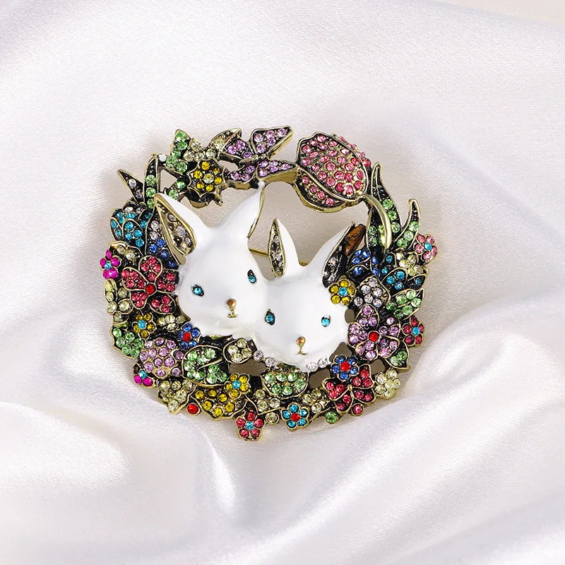 

Vintage Rabbit Brooches For Women Unisex Retro Cute Rhinestone Flower Animal Brooch Pins Charms Party Accessories Jewelry Gift