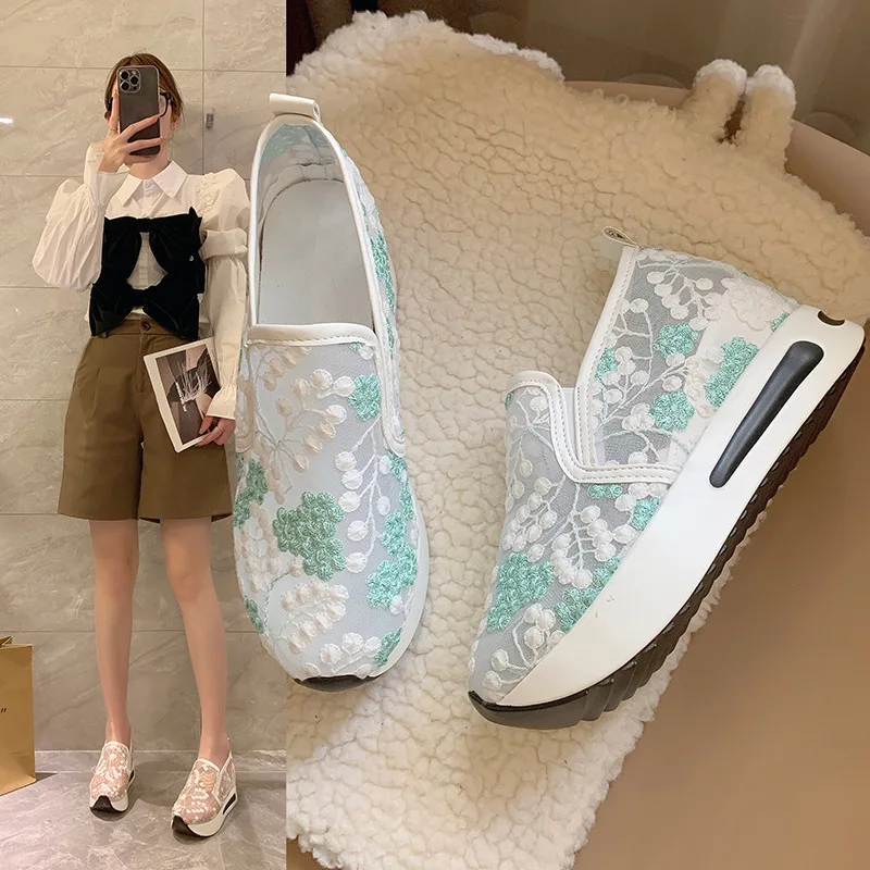 

New Lace Mesh Women's Sneakers Fashion Versatile Casual Shoes Soft Bottom Breathable Ultra Lightweight Sports Running Shoes