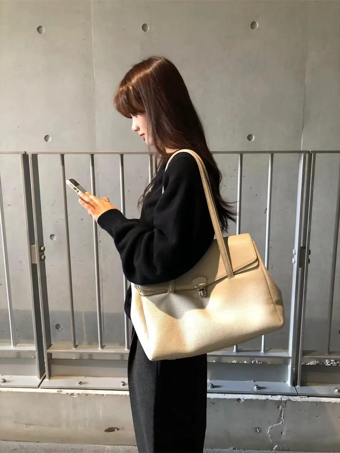Bolso de hombro de gran capacidad para mujer, estilo coreano, elegante, para ir al trabajo, color platino, sencillo, a la mod...