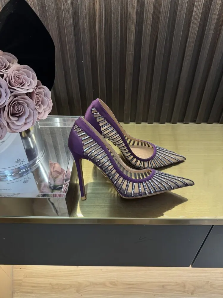 New Summer Pointed High Heels with Fine Heels, High Quality and Non tiring Foot Water Diamond Hollow Women's Singles