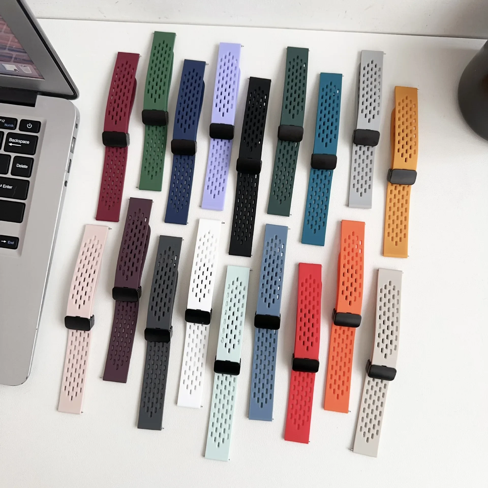 لفرقة MoonSwatch ملحقات سوار السيليكون المغناطيسي لساعة أوميغا X سواتش المشتركة MoonSwatch حزام ساعة رياضية قابلة للاستبدال