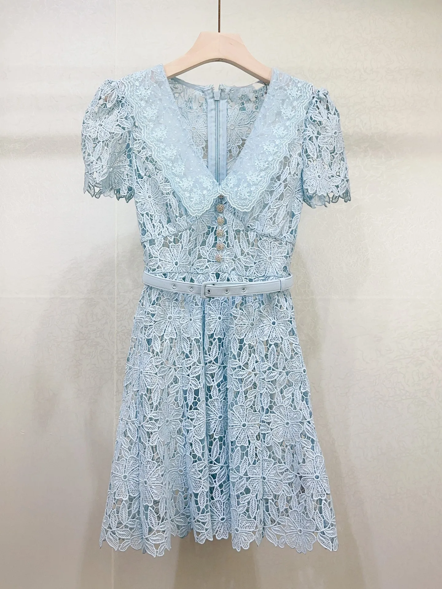 

Women Blue Mini Robe Lace Embroidery Turn-down Collar Short Sleeve Zipper Sweet Summer 2024 Dress with Belt