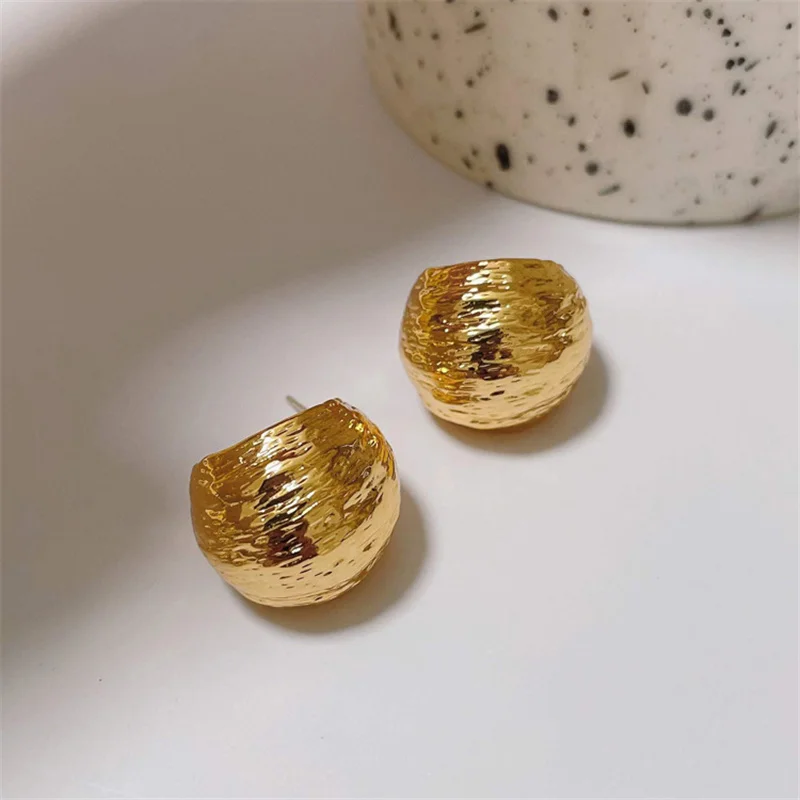 Minimal Design Metal Beans Stud Earrings For Cute Girls 2023 New Fashion Jewelry Party Simple Accessories For Womens