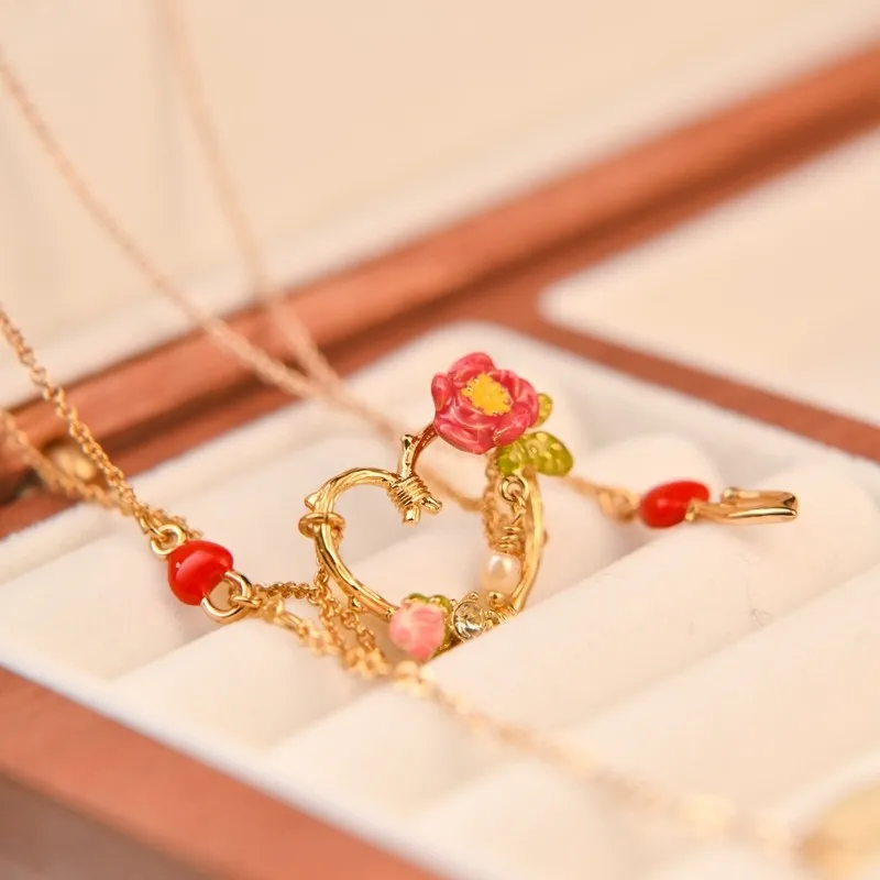 Fashion Bohemia Style Heart Shaped Twig Vine Enamel Red Flower Buds Pendant Cute Clavicle Chain Necklace for Women Fairy's Gifts