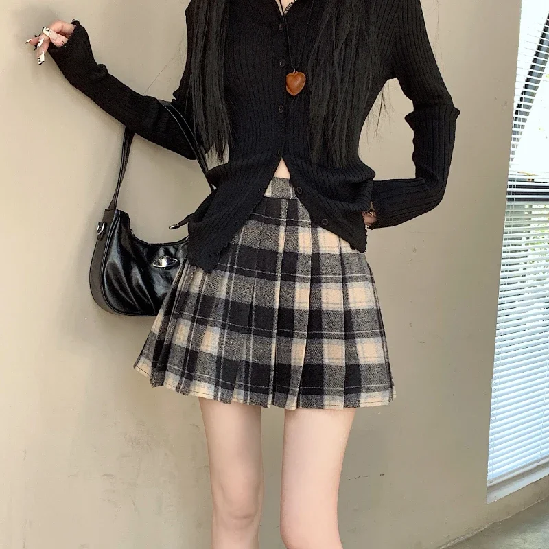 Autumn and Winter New Woolen Plaid Skirt Women High Waisted Thin Versatile A-line Pleated Skirt Female Students Mini Skirt