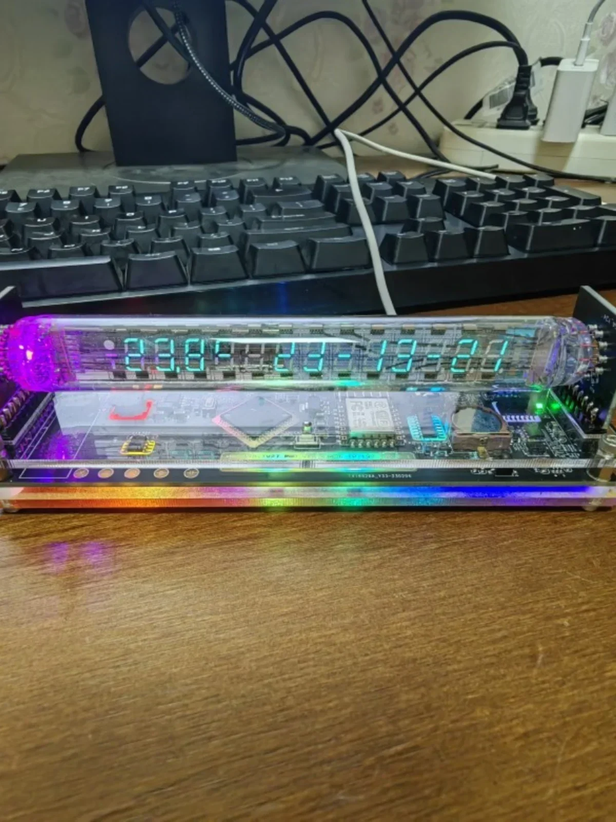 Imagem -02 - Cyberpunk Retro Tubo Fluorescente Relógio Vfd Iv27 Iv18