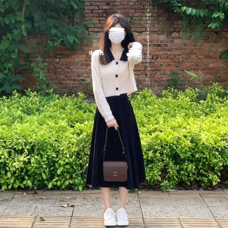

2025 Spring I Autumn Korean Lapel Knitted Cardigan Top High Waist A- Line Skirt Set