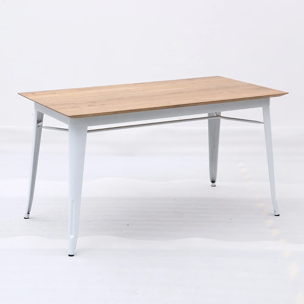 Simple four-person dining table, casual metal rectangular dining table, fast food restaurant, breakfast restaurant, restaurant