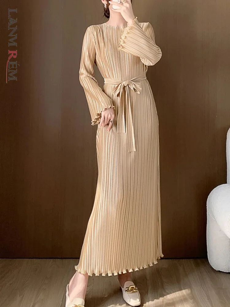 LANMREM Spring Pleated Long Dress Women Elegant Flare Sleeves Belt Gathered Waist Solid Color Dresses Fashion Party New 2AA4708