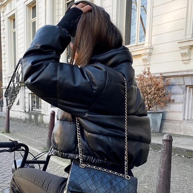 Zoki-Parkas cortas gruesas para mujer, abrigos cálidos de cuero PU a la moda, chaqueta de plumón acolchada de algodón negro, ropa elegante con