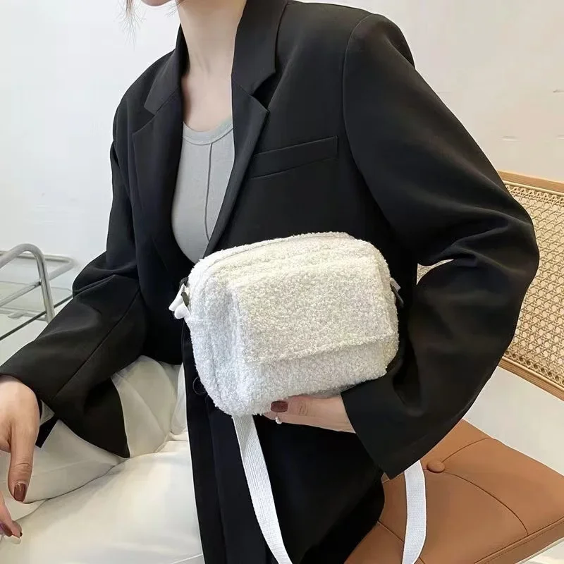 Chic Fluffy Shoulder Bag Plush Women's Casual Fashion Soft Texture Comfortable Strap Secure Zipper Lightweight Versatile