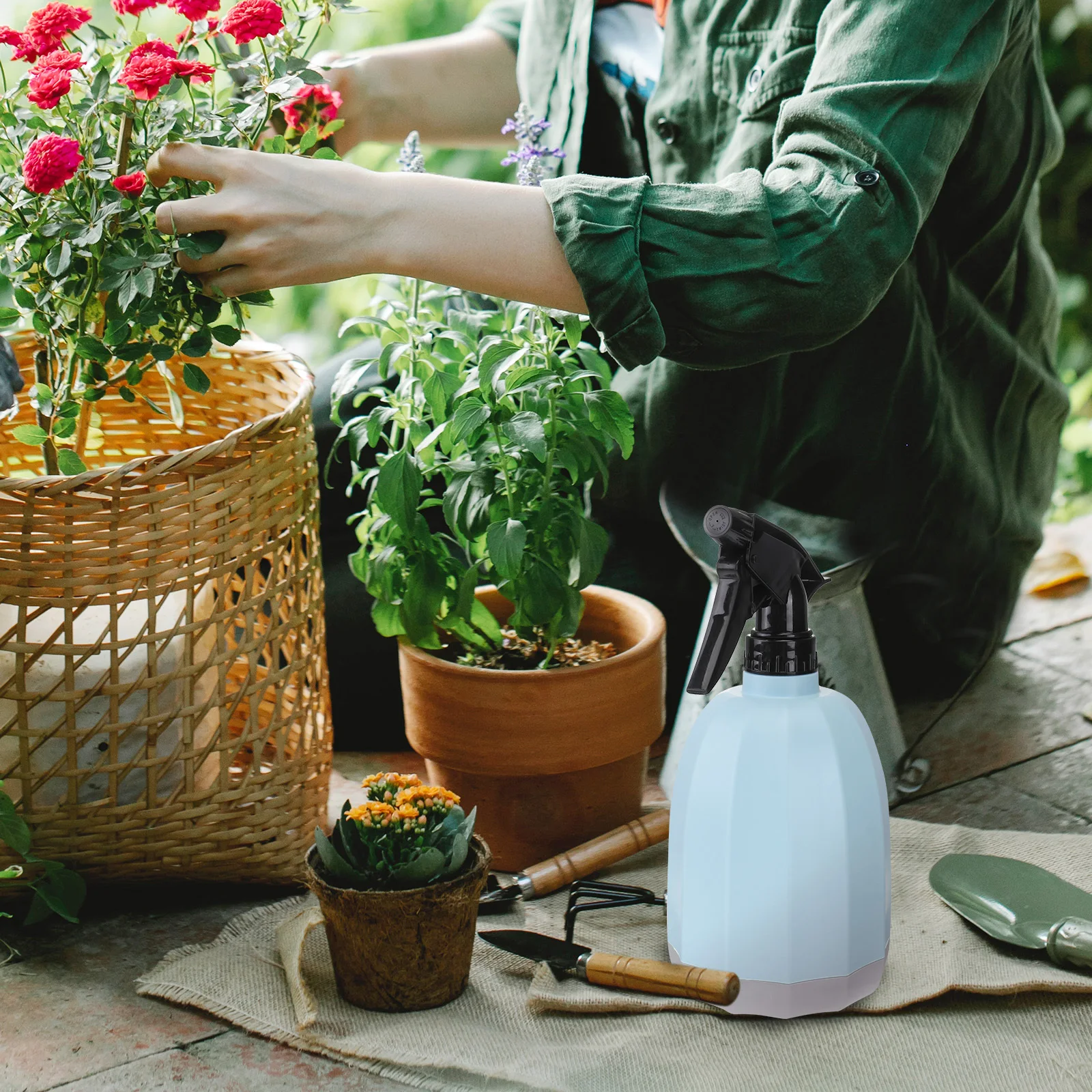 

1 шт. лейка прочный пластиковый садовый чайник для садоводства балкон теплица контейнер для полива растений садовый опрыскиватель