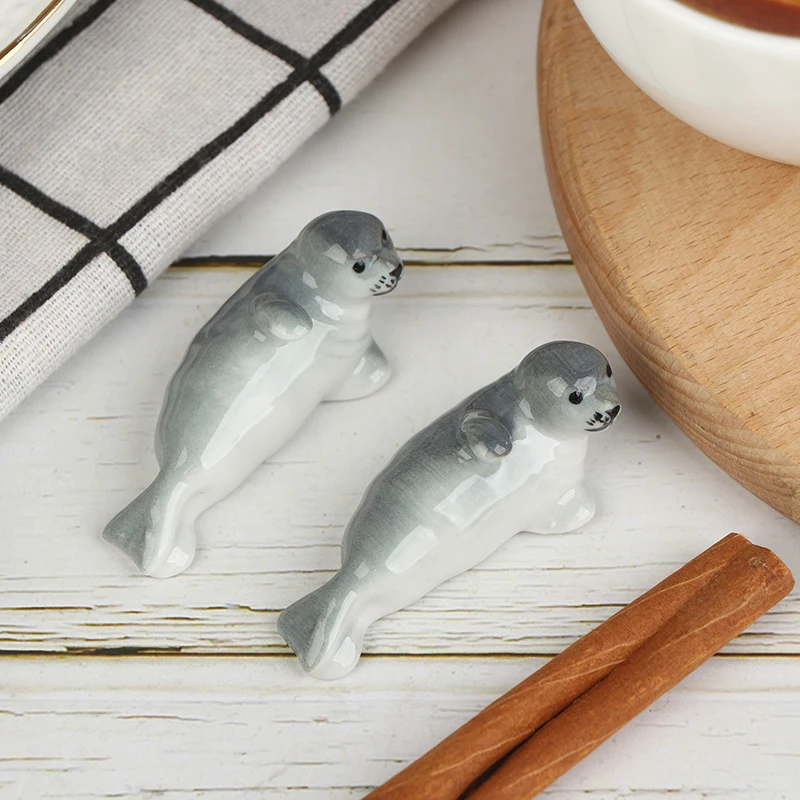 2Pcs Ceramic Little Sea Lion Seal Design Chopstick Holder Household Decor Chopstick Rest Pillow Kitchen Tableware