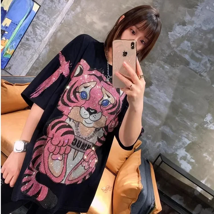 

L-4XL Plus Size Casual T Shirts Women Clothing Cartoon Tiger Rhinestone Summer Short Sleeve Loose Tops Женская Одежда Plus Size