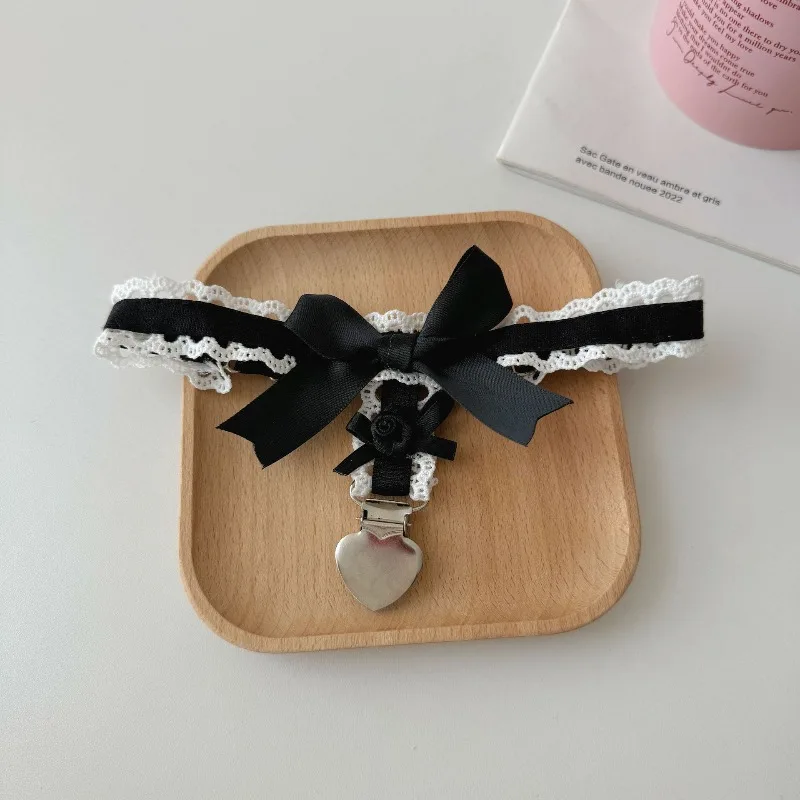 Liga de pierna de corazón rosa con lazo negro coreano, joyería hasta el muslo de encaje para moda alternativa, accesorio de arnés Sexy para chica guuda, 1 unidad