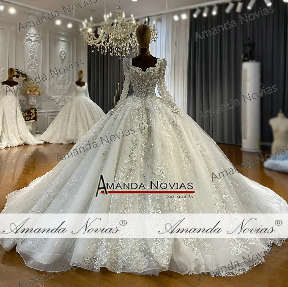 عرض ساخن NS5017 مخصص لعام 2026 فستان زفاف بتصميم جديد أصلي تصميم أماندا نوفيس