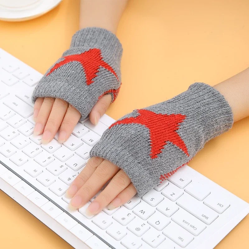 Y2K Star Knitted Woolen Gloves Women Winter Warm Five Pointed Star Half Finger Gloves Students Touchscreen Fingerless Mittens