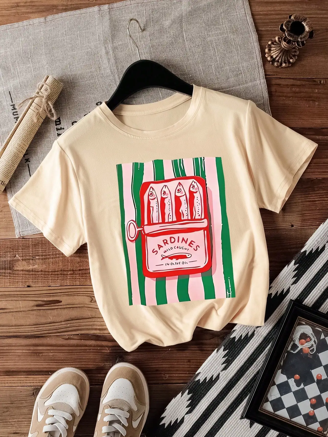 Lässiges, vielseitiges, einfarbiges T-Shirt mit kurzen Ärmeln