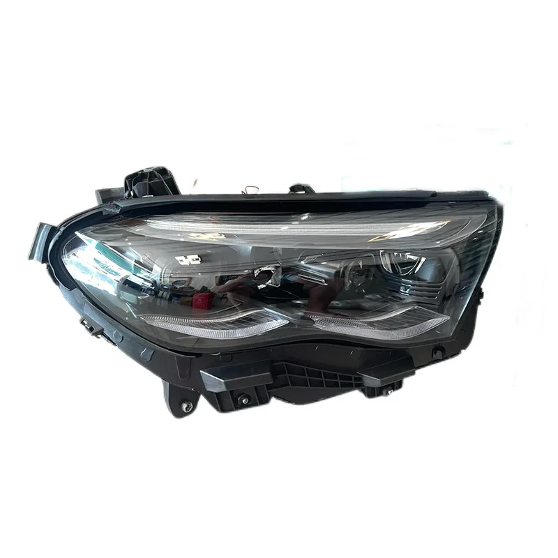 

Auto parts are suitable for Mercedes-Benz E-Class new E300W214 high-end LED digital meteor shower headlights