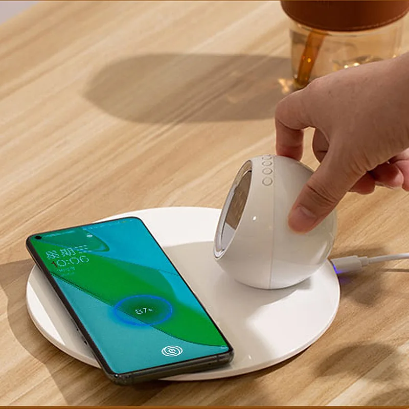 Wireless fast charging is suitable for Apple Huawei clock mobile phone wireless charging night light business gifts