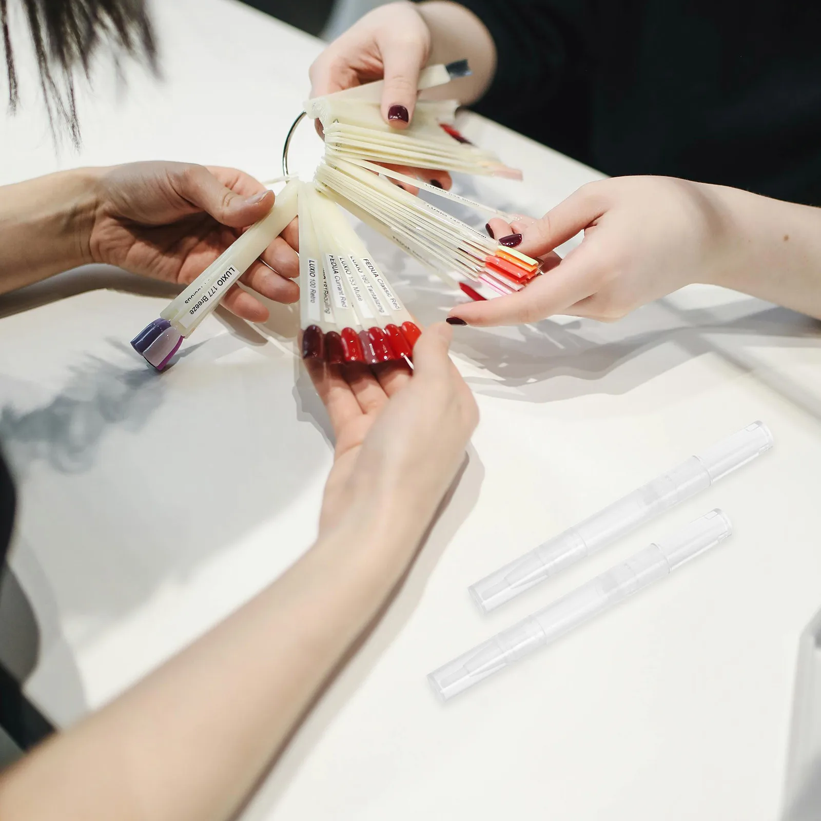 Bolígrafos de aceite transparentes para el cuidado de las uñas, tubos giratorios rellenables de 5Ml para aceite de cutícula, aplicadores de tratamiento de uñas, 10 Uds.