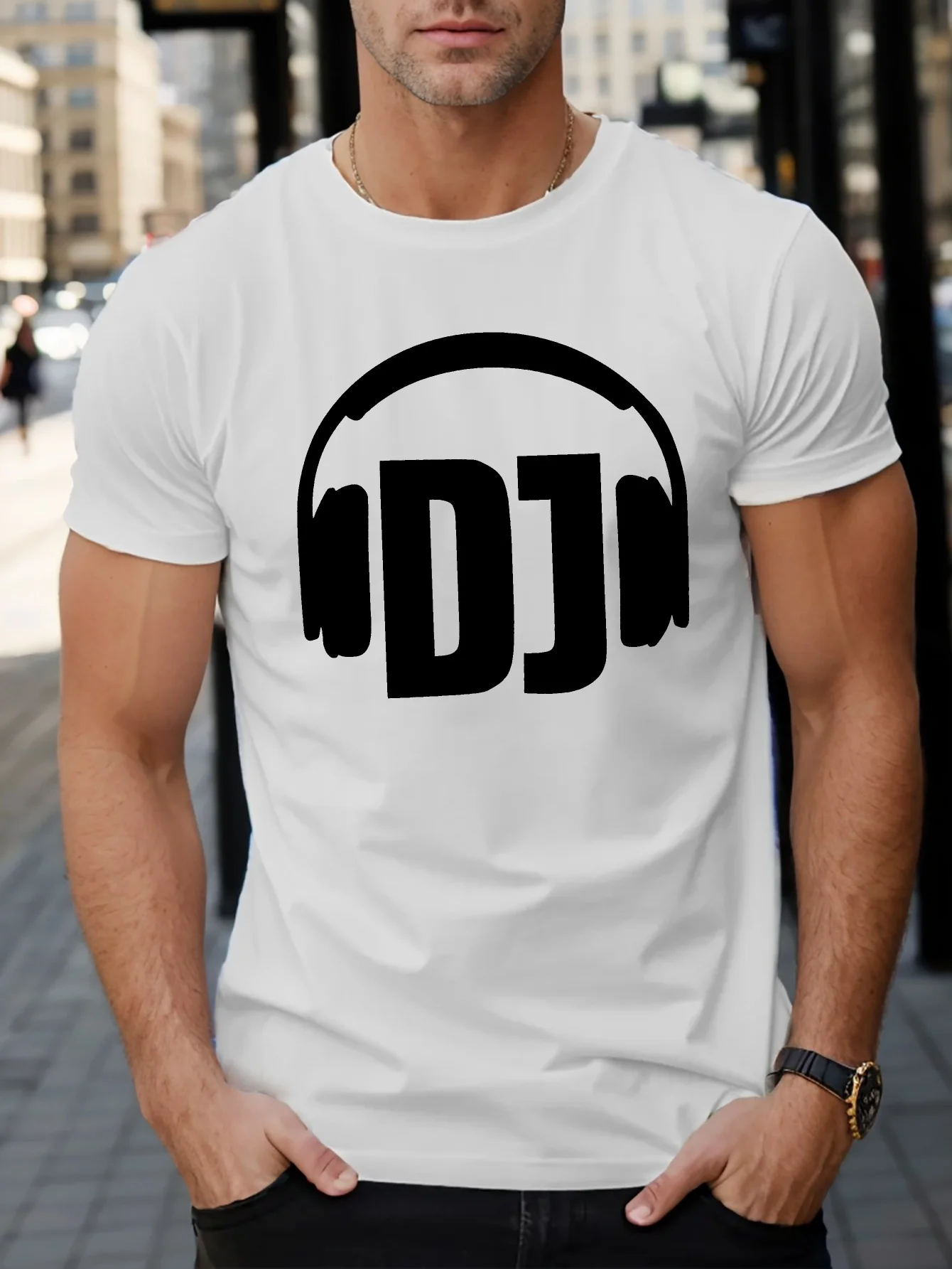 เสื้อยืดแขนสั้นลำลองสำหรับผู้ชาย คอกลมระบายอากาศพิมพ์ลายหูฟังดีเจ ซักด้วยเครื่องได้ ตัวเลือกที่สมบูรณ์แบบสำหรับฤดูร้อน