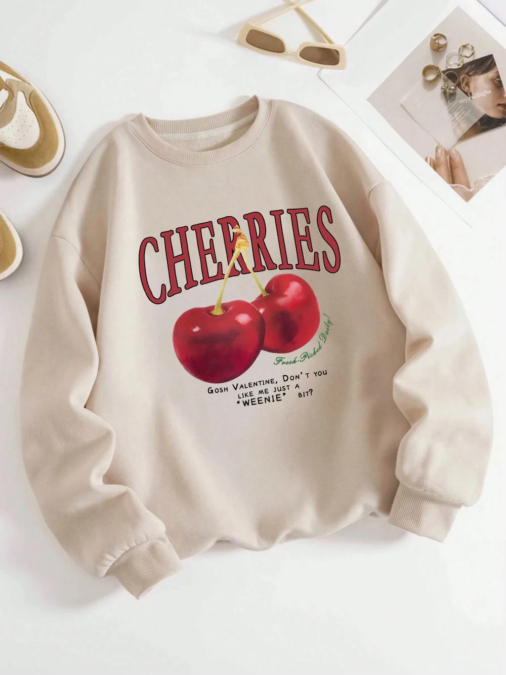 Fashion Women's Sweatshirts Bright Red Cherry Print Pullover Crew Neck Soft Breathable Hoodie Autumn Women Streetwear Graphic