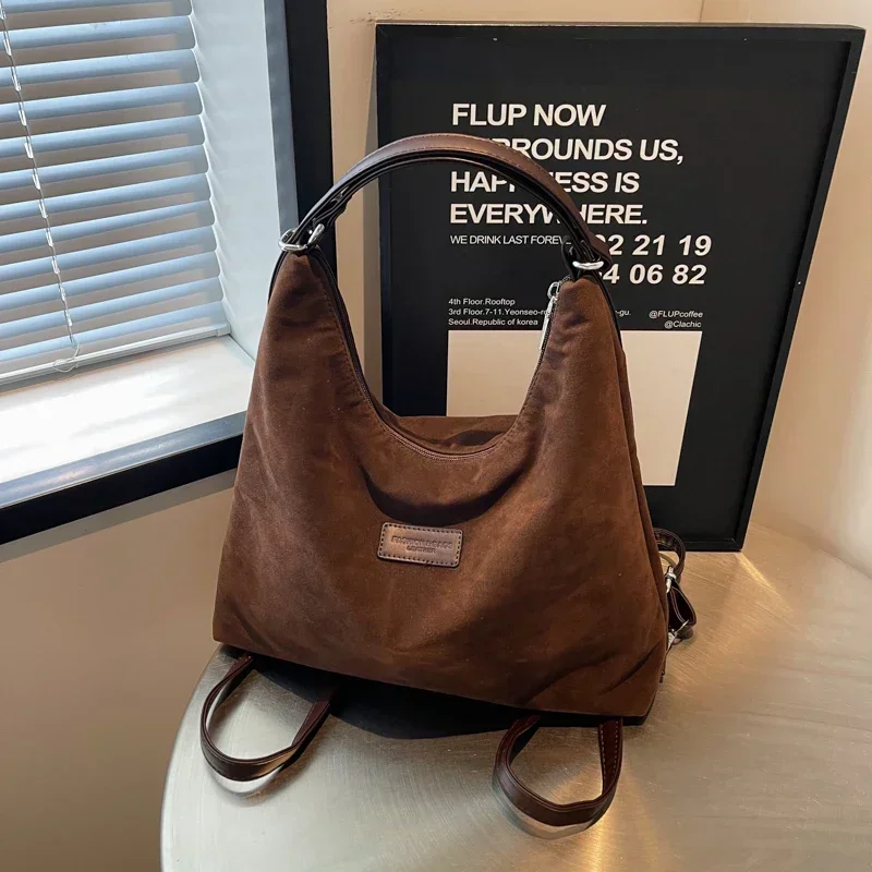 

Fashion Solid Color PU Zipper Shoulder Bag Soft Simple Commuting Western Style Handbag 2024 New Versatile Women's Crossbody Bag