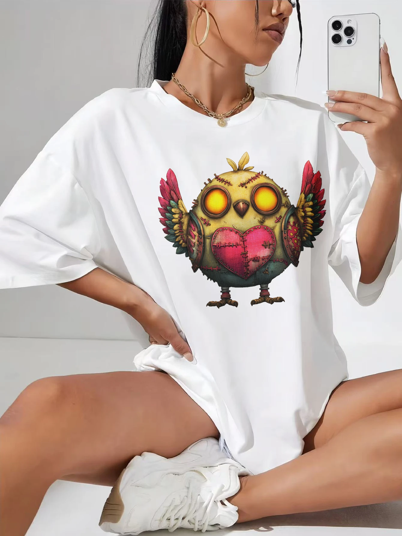 

Женская белая футболка с круглым вырезом Quirky Zombie Birds Clipart, мягкая осенняя одежда больших размеров, удобная осенняя одежда на Хэллоуин