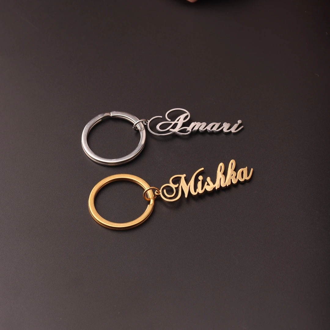 Customized Personalized Name Pendant Keychain Custom lovers\' Name Text Key chain Stainless Steel llavero for Women Men Keyring