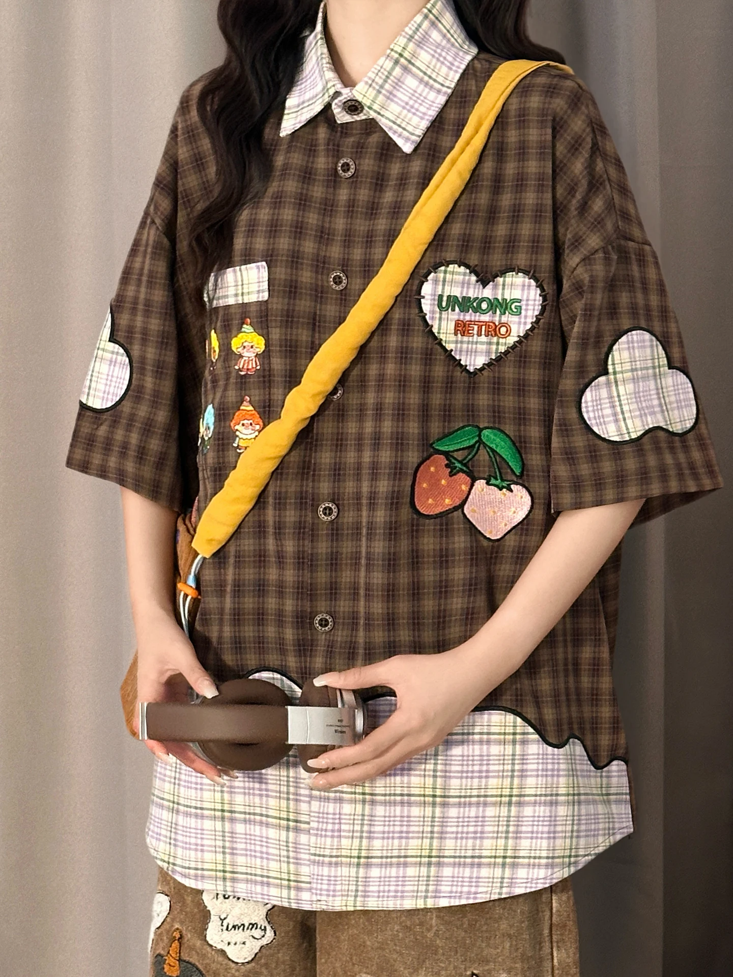 

Женская свободная рубашка Street Sle с коротким рукавом, в клетку, с лоскутным узором, летняя, новая модная, с мультяшным принтом, повседневный топ для молодых девушек