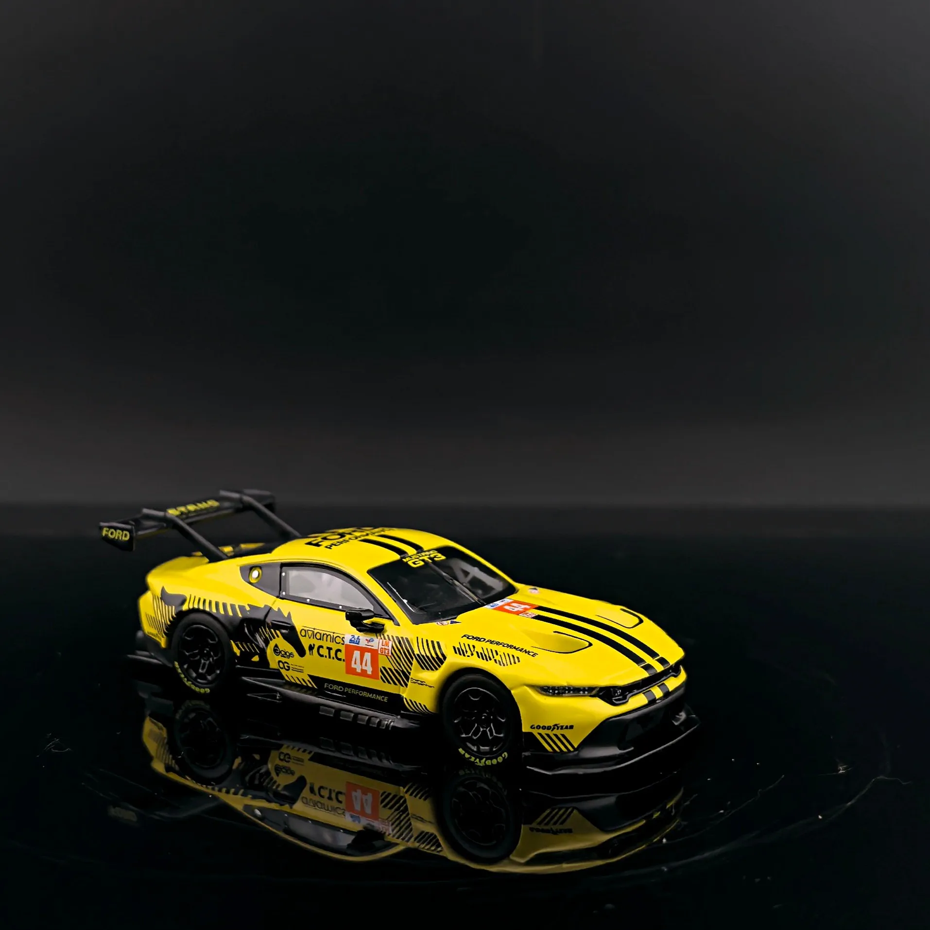 GT Model 1:64 Ford Mustang GT3 Race Car Alloy Diecast Model Car Collectible Gift