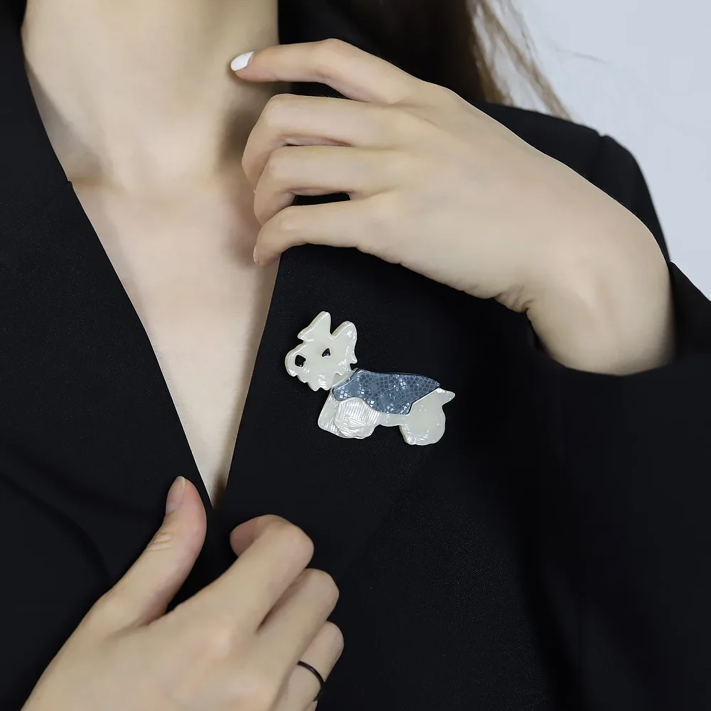 Handcrafted Acrylic Animal-Themed Pins and Brooches for Men and Women: Cats, Dogs, Foxes, Sheep, Lions, Bears, and Pigs