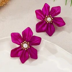 Stud Earrings For Women Flower Imitation Pearl Retro Elegance Temperament Holiday Party Gift OL Fashion Jewelry CE227