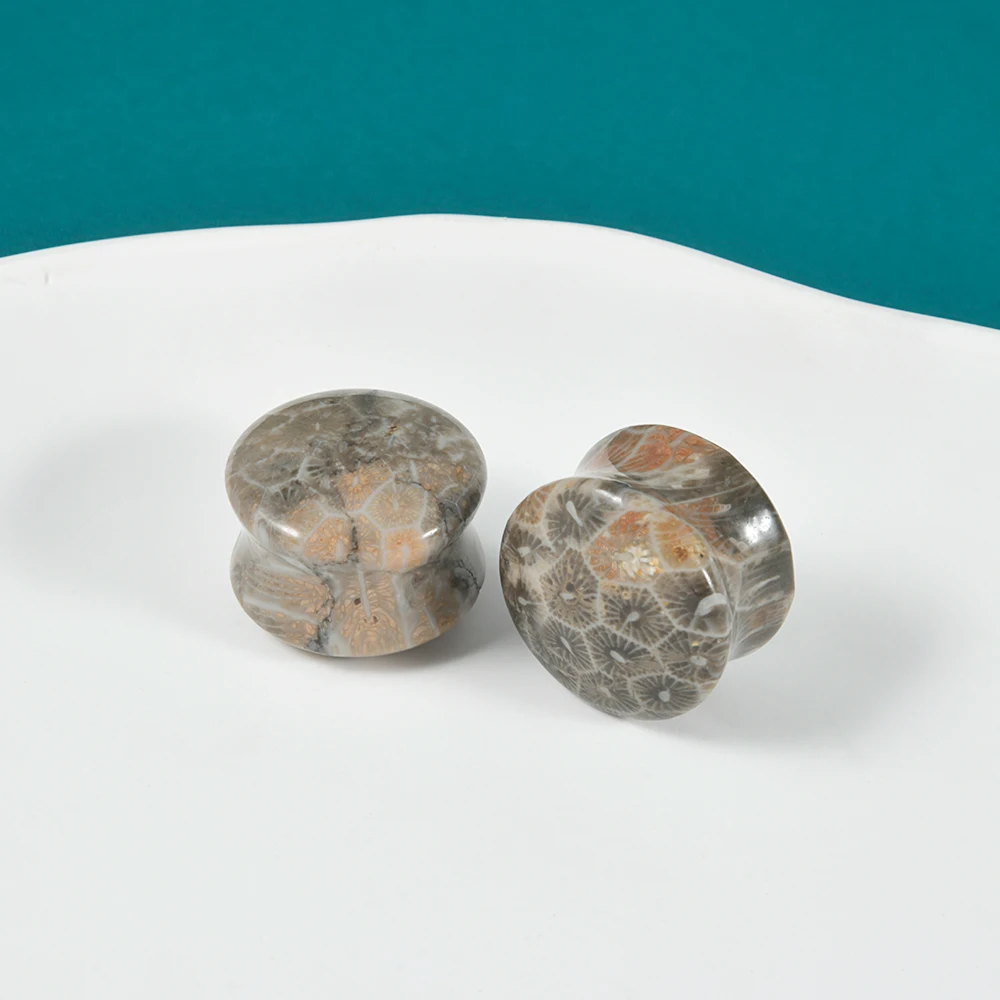 2Pcs Coral Stone Ear Plugs Double 6mm-25mm For Men Women Ear Plugs Tunnel Gauges Piercing Expander Body Piercing Jewelry