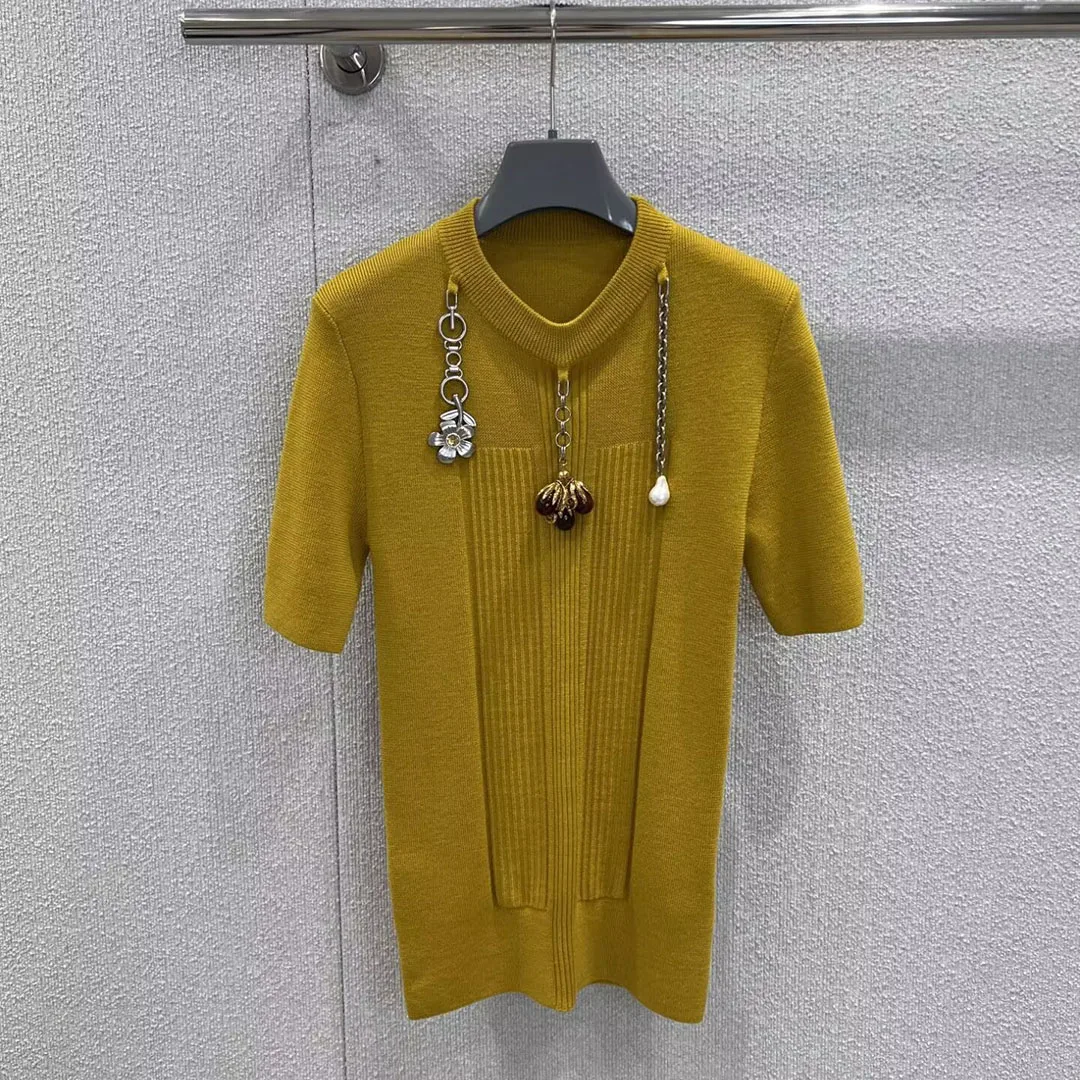 

2025 New Autumn Fashion Pendant Design Yellow Wool Knitted T-shirt Women O-neck Short Sleeve Slim Fit Sweet Vintage Tops Tee