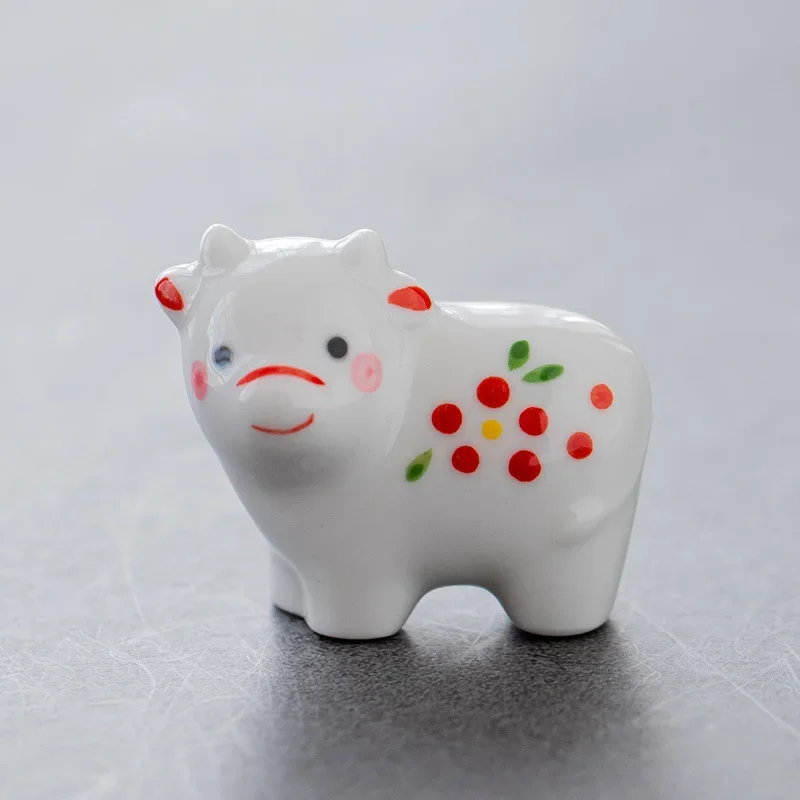 Mini Cute Cartoon Cow Miniature Model Desktop Decoration Accessories Garden Home Decoration Handicrafts Ornaments Gift 2025 New