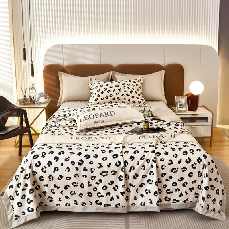 

2025 washed silk tencel printed summer quilt air conditioner quilt summer quilt four-piece set cool and comfortable