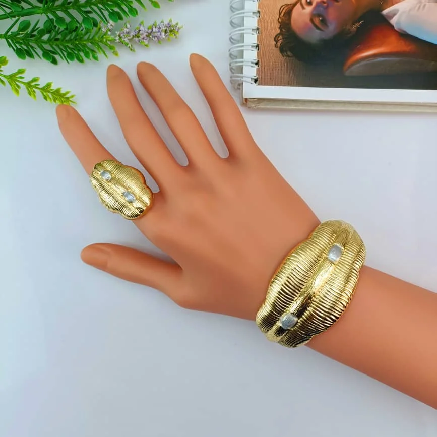 EMMA قلادة للنساء أحدث مجوهرات الأزياء الأفريقية الزفاف مأدبة هدية الملكة اكسسوارات كبيرة سوار خاتم مجموعة المصوغات