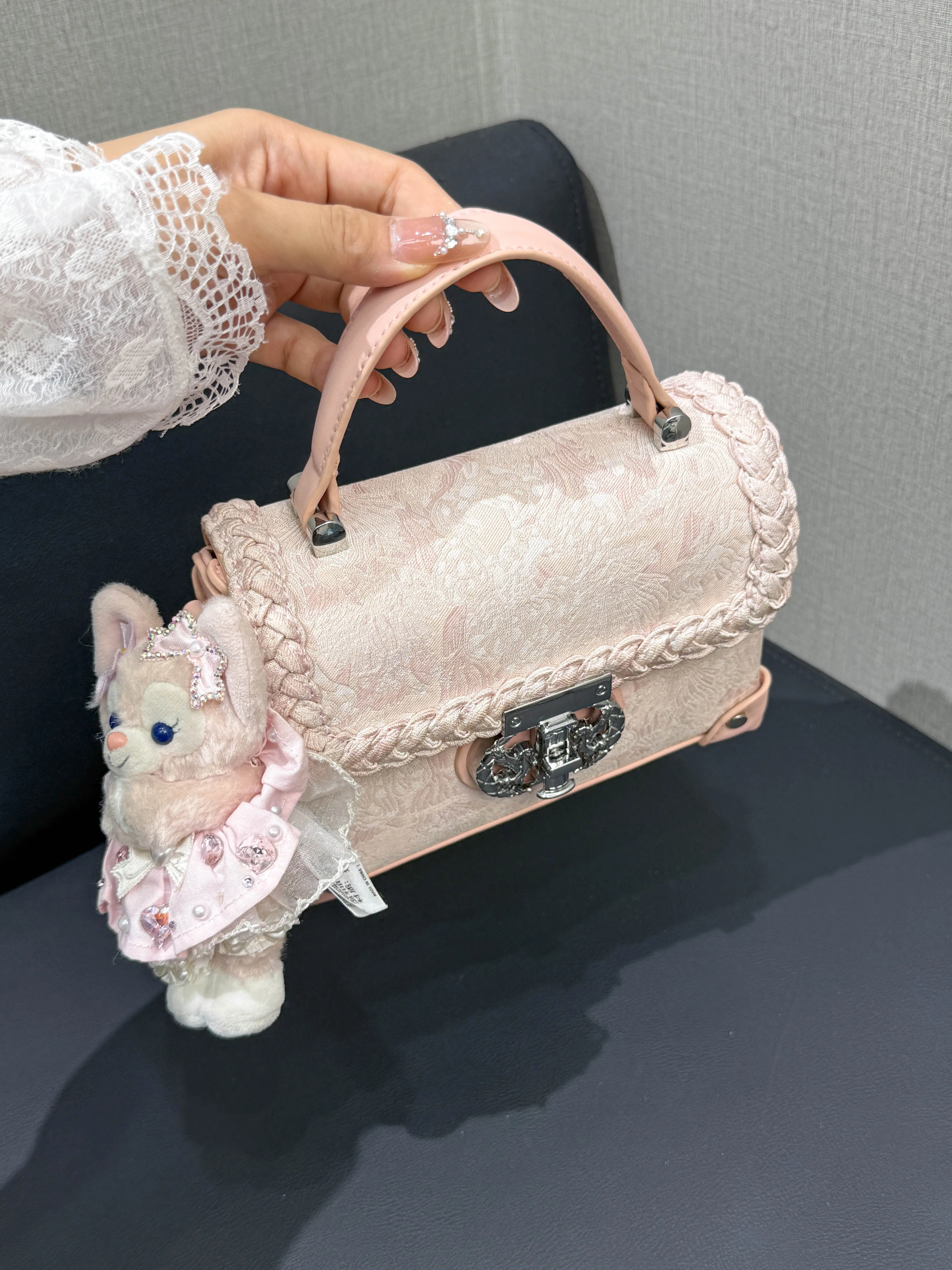 sac-a-main-brode-amiciyah-pour-femme-forme-boite-sac-bandouliere-d'ete-pour-trajets-quotidiens-sac-a-main-rose-polyvalent-et-tendance