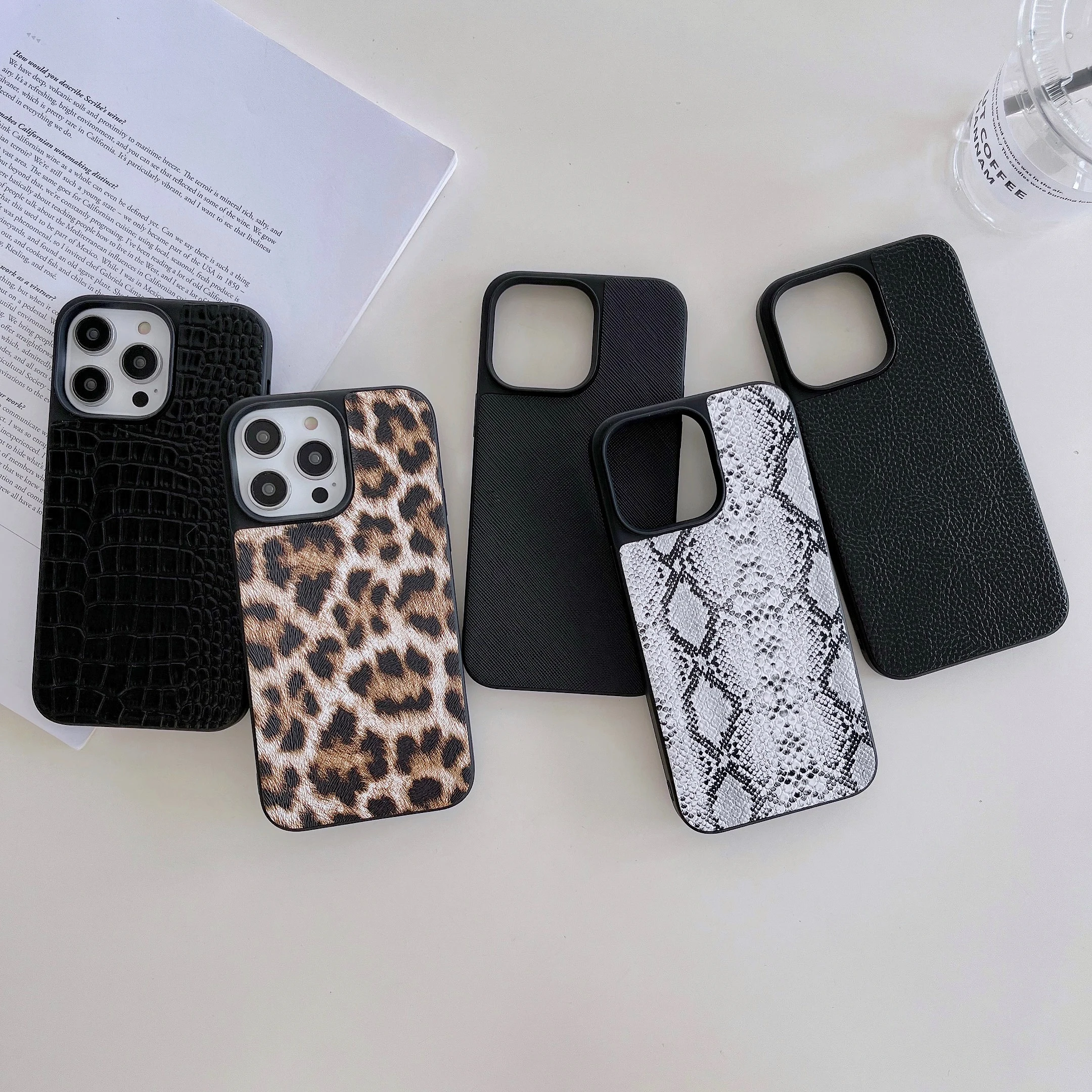 

Luxury PU sexy leopard snake crocodile leather phone case for iPhone 15 14 12 13 11 Pro Max matte anti slip phone cover