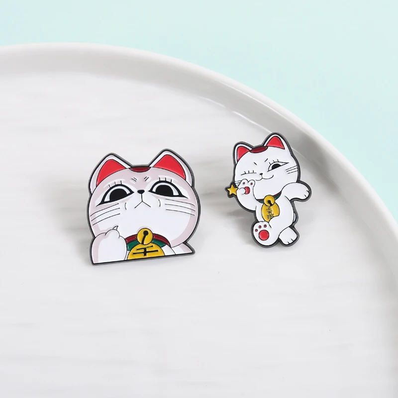 توربو الجدة محظوظ القط المينا دبابيس انمي ياباني الطرفية Kawaii القط دبابيس حقيبة شارة التلبيب مجوهرات هدايا للأصدقاء المشجعين #3