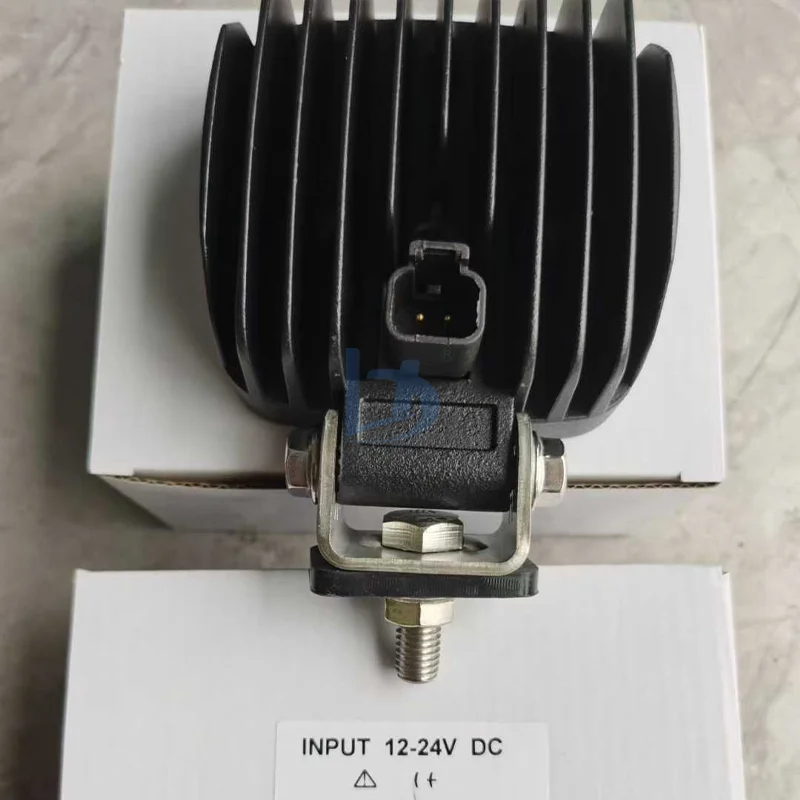 Excavator LED Work Light Universal LED Headlights  12-24V DC for Volvo 1000558-138 Work Light