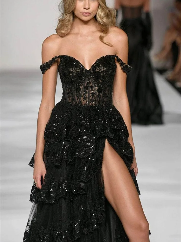 Рисунок 3 - Элегантные свадебные платья с открытыми плечами