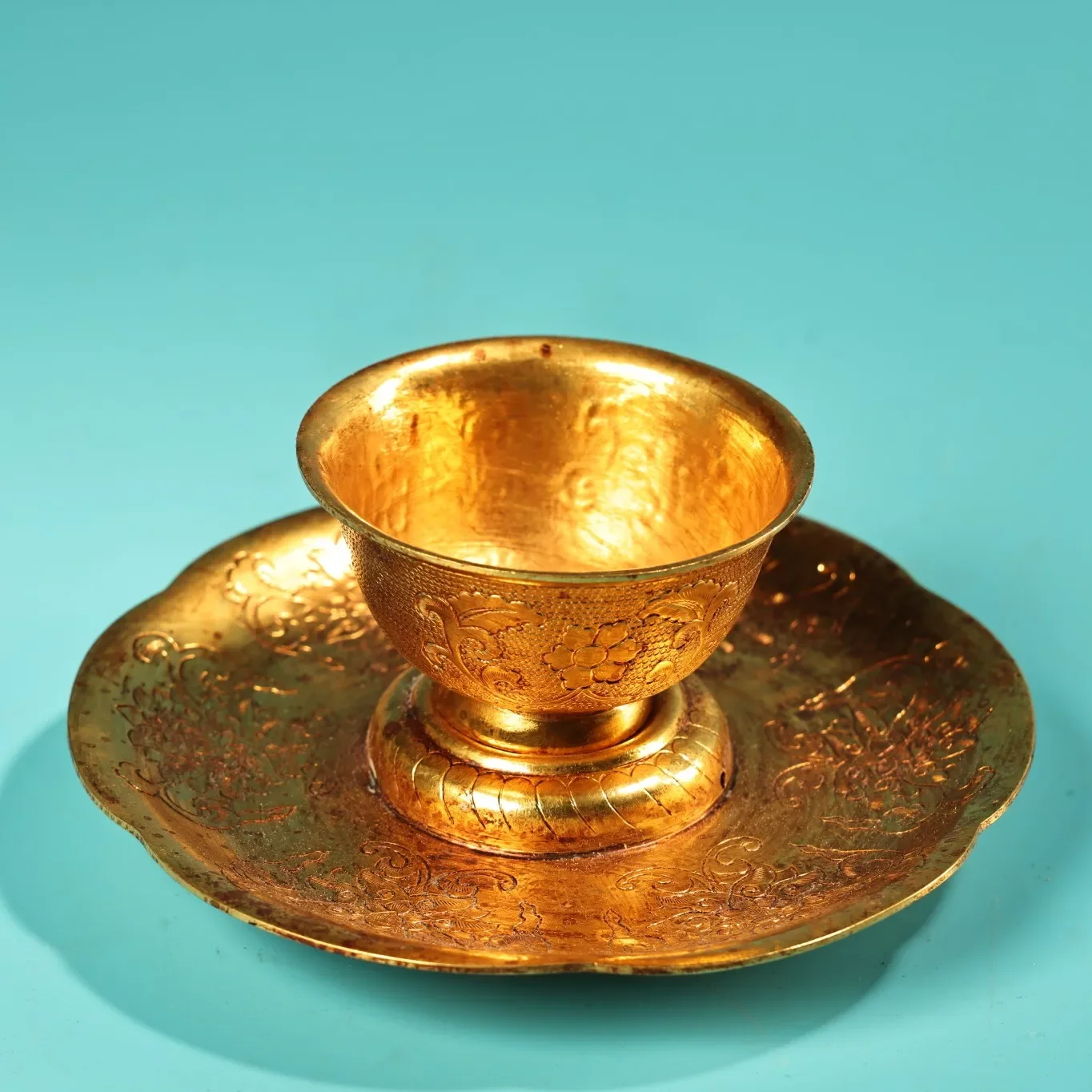 

5"Tibetan Temple Collection Old Bronze Gilded High relief pattern CUp Offering Bowl Base plate Worship Hall Town house