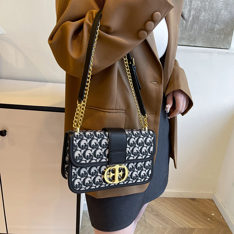 

Women's Casual Bag Durable Fabric Large Capacity Ideal for Shopping Grocery Carrying Books and Daily Needs