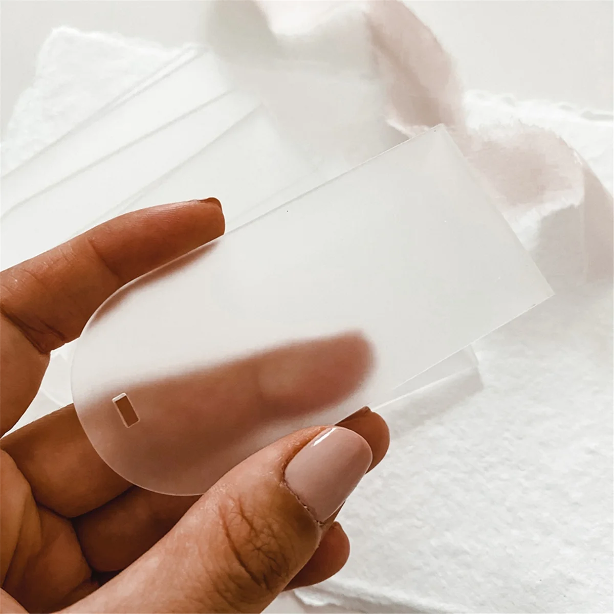 HHTL Elegant Arch Ribbon Wedding Place Cards Acrylic Table Tags with 15 Signage