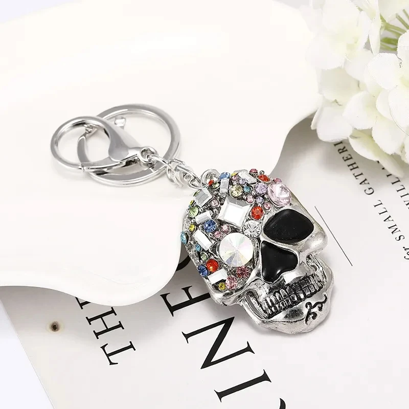 New Sports Fencing Villain Metal Skull Head Keychain Three-Dimensional Fencer Club Commemorative Gift Men Women Keyring Jewelry