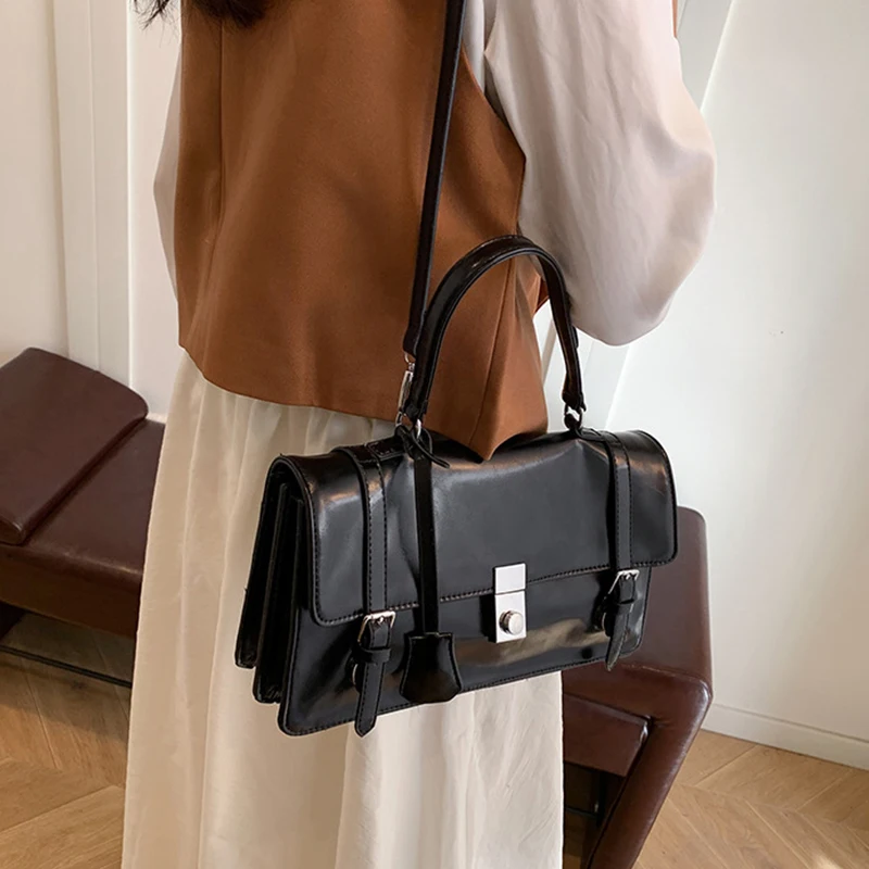 موضة جديدة Y2k تحت الإبط حقائب سيدة حقيبة كتف حمل الحقائب حقائب اليد والمحافظ الراقية بورجوندي النفط الشمع حقيبة جلدية