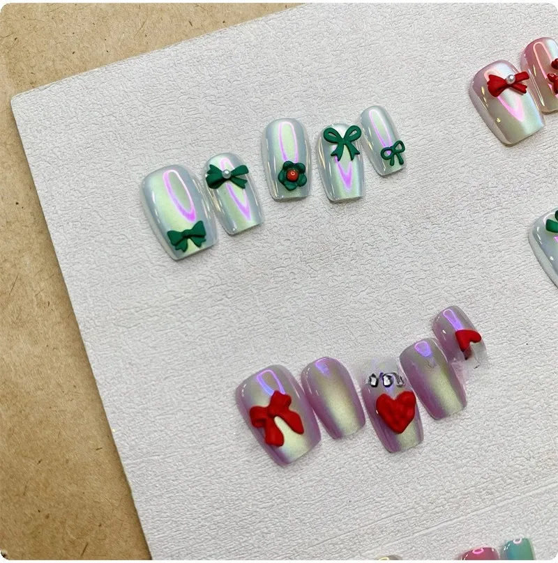 10 stücke Weihnachten Grün Kawaii Bogen Nail art Charms 3D Japanische Legierung Fliege Schmuck Nagel Strass Dekoration DIY Zubehör